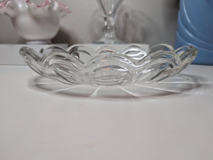 Vintage clear scallop edge bowl dish catchall tray