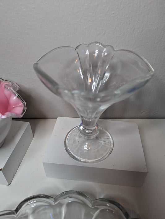 Vintage scallop glass tulip holder cup